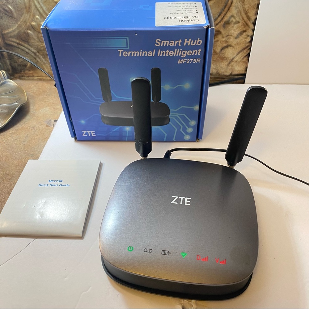 Router Hotspot 4G LTE + Battery ZTE MF275R